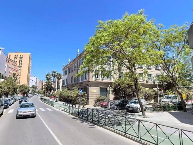 Piso en Venta en Casco Antiguo