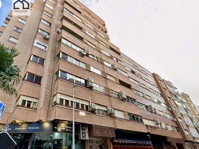 Piso en Venta en Casco Antiguo