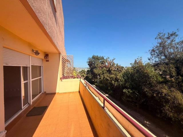 Piso en Venta en Casco Antiguo