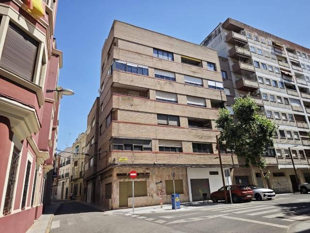 Piso en Venta en Casco Antiguo
