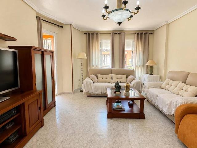 Piso en Venta en Casco Antiguo