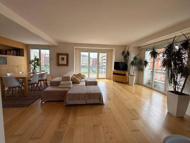 Piso en Venta en Casco Antiguo
