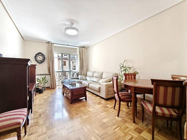 Piso en Venta en Casco Antiguo