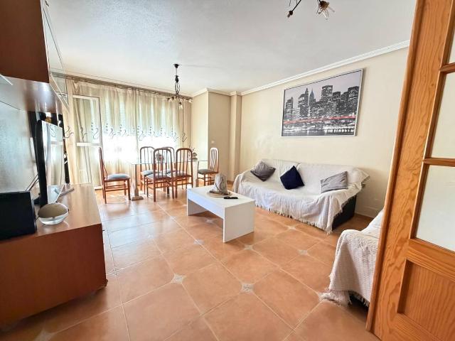 Piso en Venta en Casco Antiguo