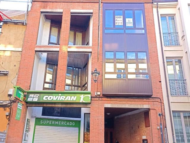 Piso en Venta en Casco Antiguo