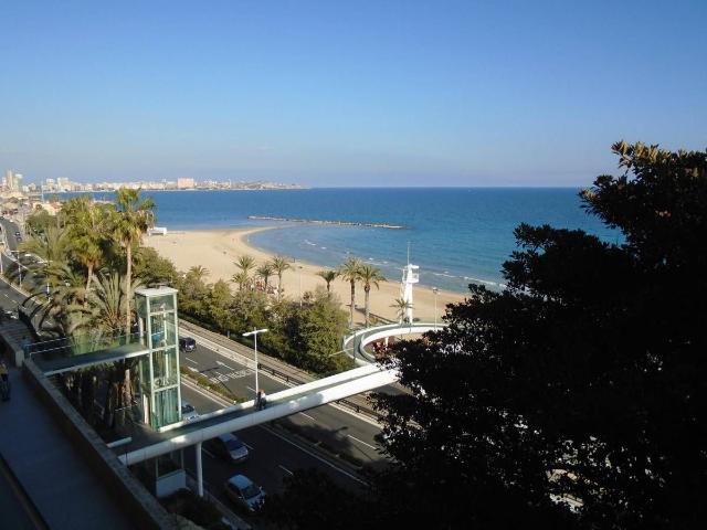 Piso en Venta en Casco Antiguo Sta. Cruz Ayuntamiento