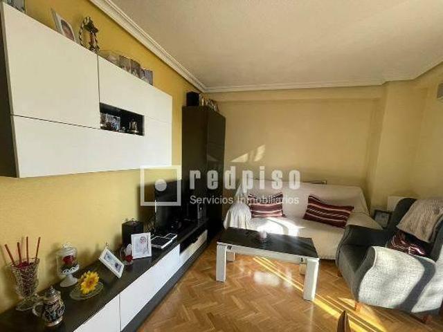 Piso en venta en Casco HistÃ³rico de Vallecas Villa de VallecasEnsanche y Santa Eugenia Madrid M