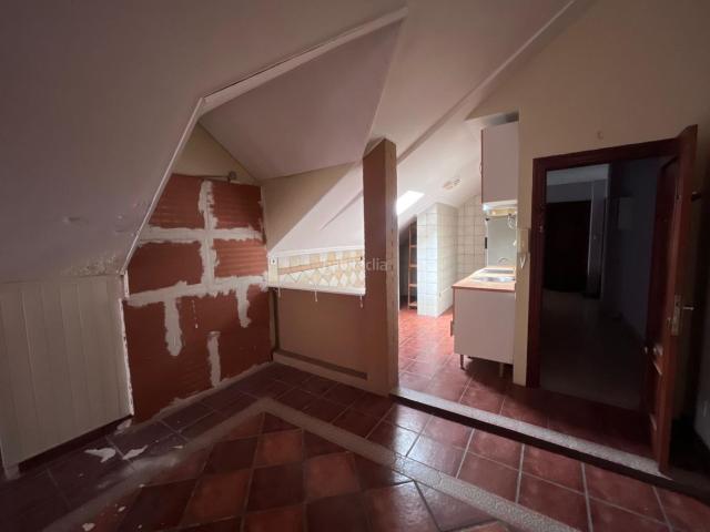 Piso en venta en Castañeda. Solvia Inmobiliaria Piso Castañeda. Pisos.