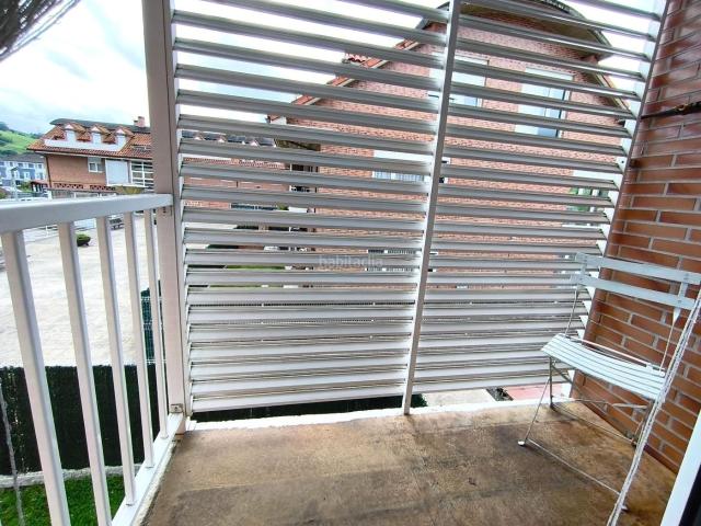 Piso en venta en Castañeda. Piso de 2 habitaciones con garaje y trastero. Pisos.