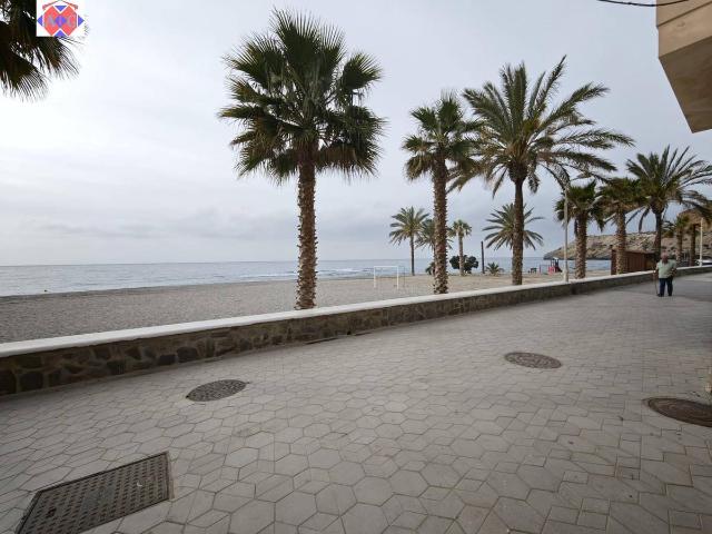 Piso en Venta en Castell de Ferro