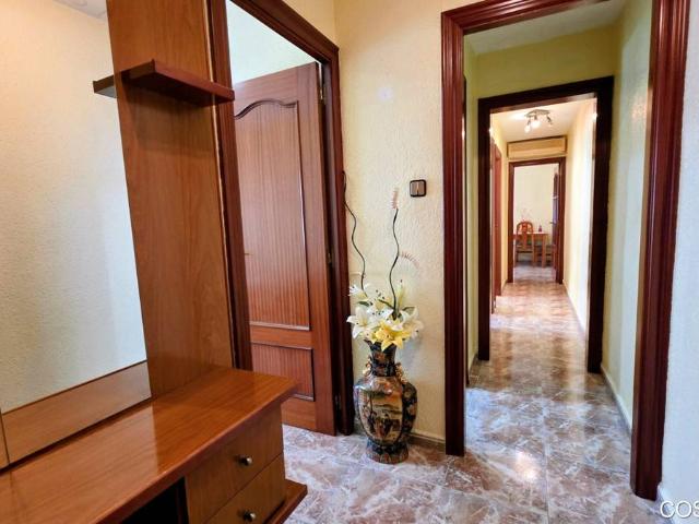 Piso en Venta en Castell Poble Vell