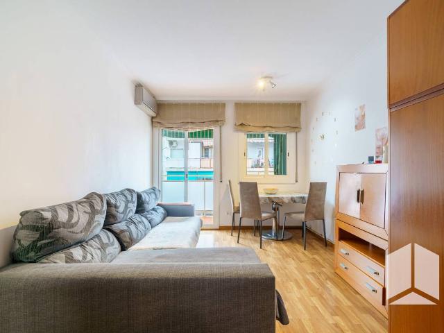 Piso en Venta en Castell Poble Vell