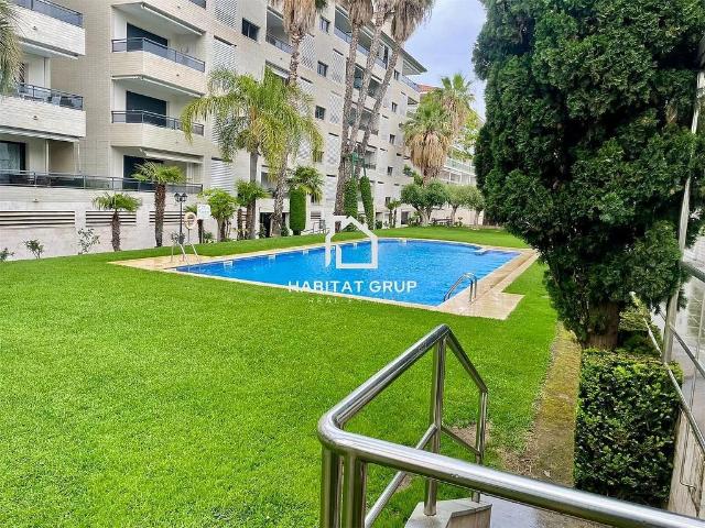 Piso en venta en Castell Platja d´Aro, de 110 m² 3 habitaciones por 420.000