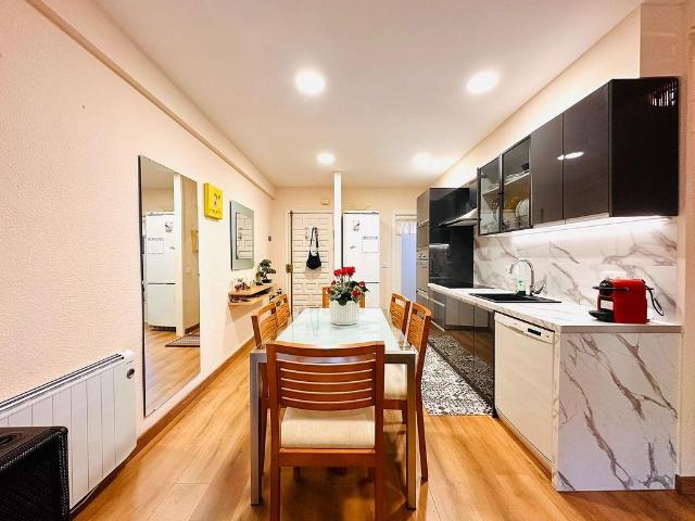Piso en venta en Castell Platja d´Aro, de 51 m² 2 habitaciones por 275.000