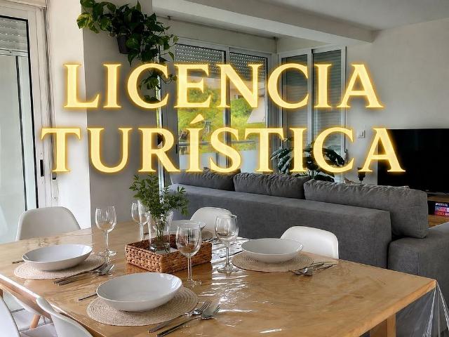 Piso en venta en Castell Platja d´Aro, de 78 m² 2 habitaciones por 315.000
