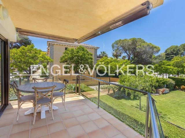 Piso en venta en Castell Platja d´Aro, de 95 m² 3 habitaciones por 465.000