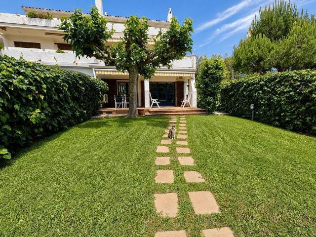 Piso en venta en Castell Platja d´Aro, de 91 m² 3 habitaciones por 540.000