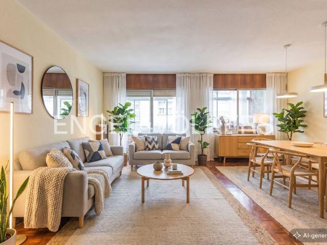 Piso en Venta en Castellana