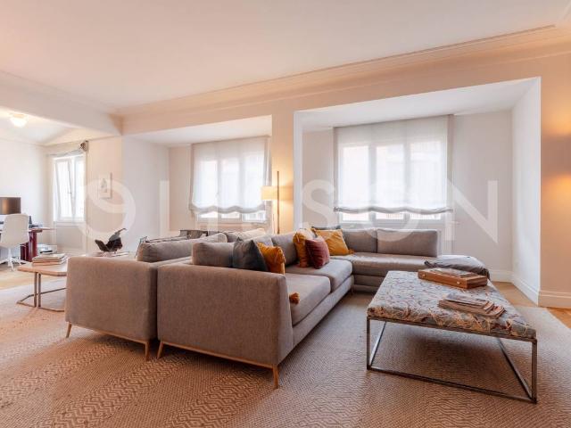 Piso en Venta en Castellana