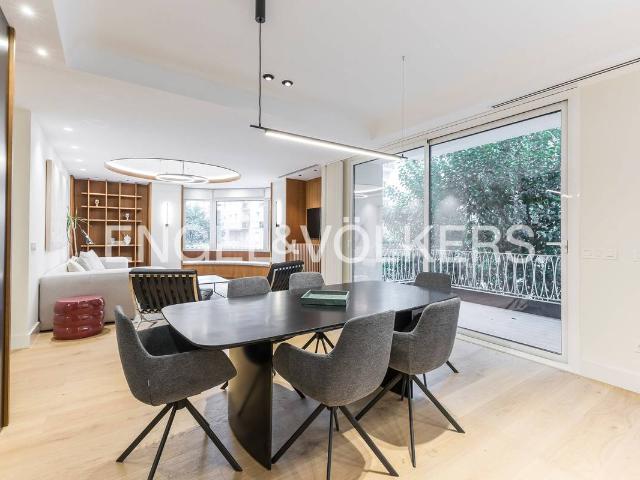 Piso en Venta en Castellana