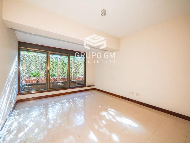 Piso en Venta en Castellana