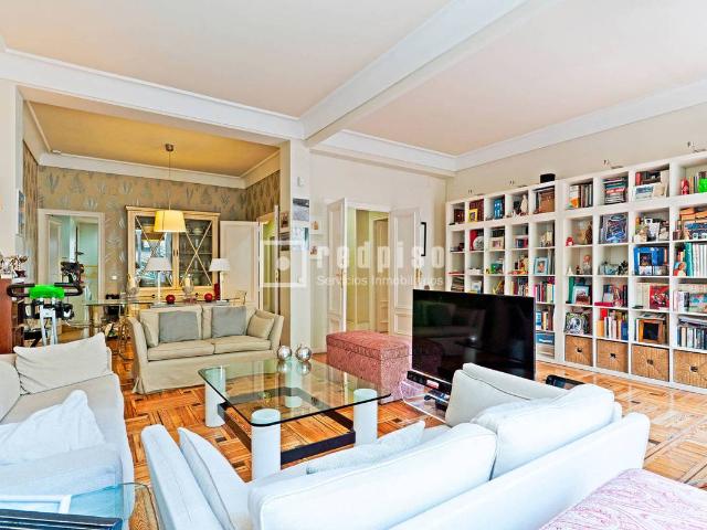 Piso en Venta en Castellana