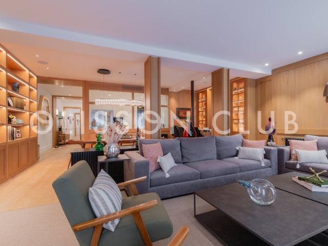 Piso en Venta en Castellana