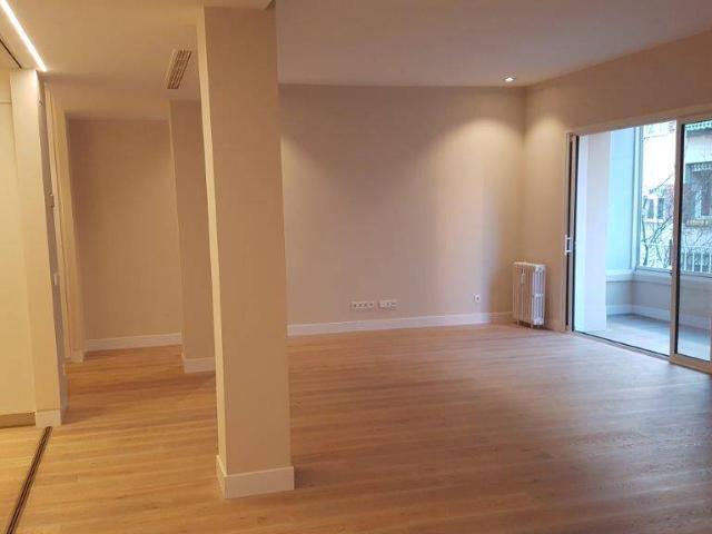 Piso en Venta en Castellana
