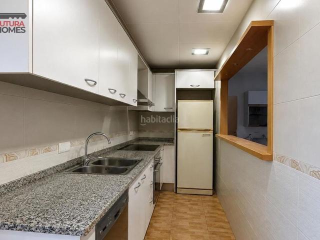 Piso en venta en Castelldefels, Can Vinader. Piso en venta en Calle de Santa Marta. Pisos.