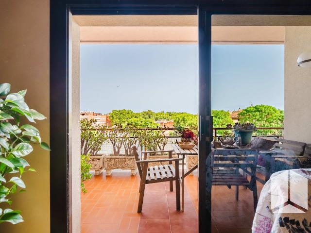 Piso en venta en Castelldefels, Centre. ESTUPENDO PISO EN EL CENTRO DE CASTELLDEFELS. Pisos.