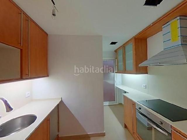 Piso en venta en Castelldefels, Centre. Piso en venta en avda 300. Pisos.