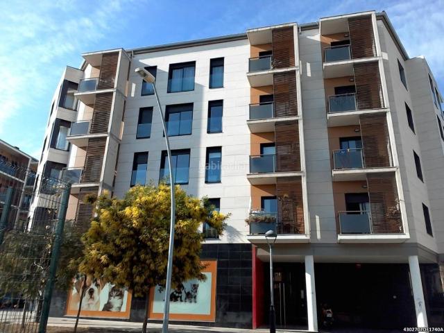 Piso en venta en Castelldefels, Centre. Se vende Piso ALQUILADO en Avenida Pineda 101 Castelldefels, Barcelona. Pisos.