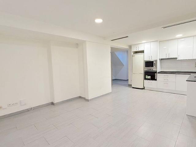 Piso en venta en Castelldefels, de 106 m² 3 habitaciones por 340.000