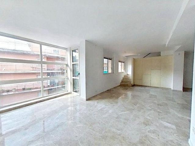 Piso en venta en Castelldefels, de 133 m² 2 habitaciones por 386.000