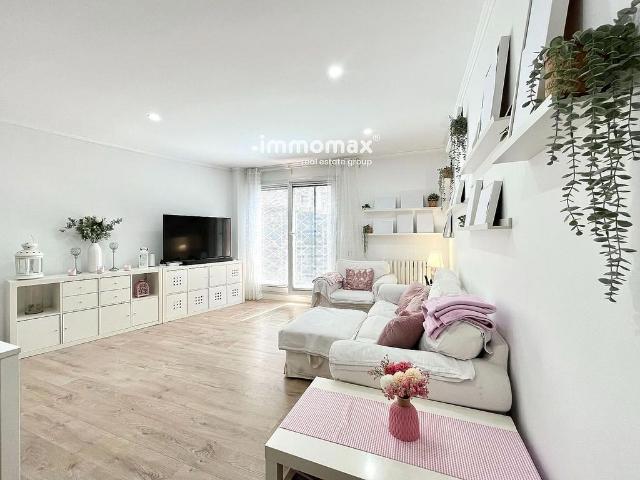 Piso en venta en calle Del Pintor Serra Santa, Castelldefels, de 144 m² 3 habitaciones por 585.000