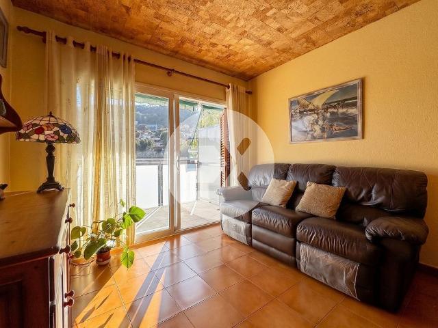 Piso en venta en Castelldefels, de 64 m² 3 habitaciones por 339.000