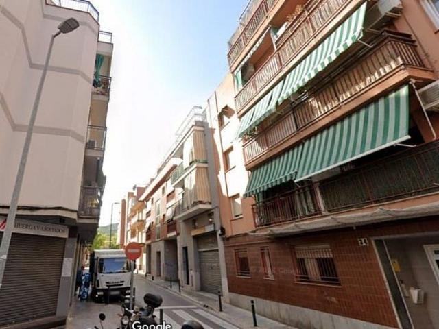 Piso en venta en Castelldefels, de 65 m² 3 habitaciones por 99.000