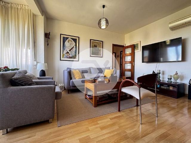 Piso en venta en Castelldefels, de 85 m² 4 habitaciones por 409.000