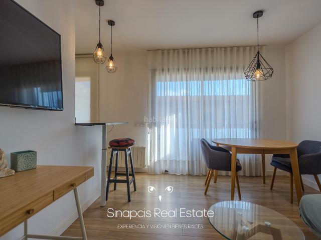 Piso en venta en Castelldefels, El Poal. Precioso piso totalmente reformado y exterior. Pisos.