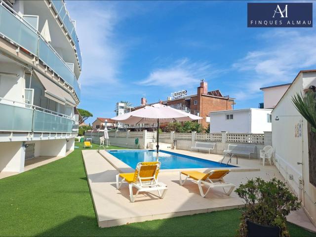 Piso en venta en Castelldefels, La Pineda. Piso en venta en Castelldefels en la Pineda. Pisos.