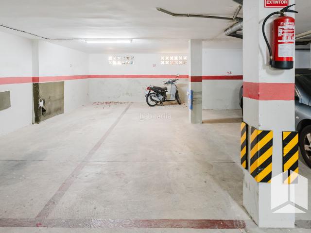 Piso en venta en Castelldefels, Lluminetes. Piso de 107 m con 2 dormitorios y garaje en Castelldefels. Pisos.