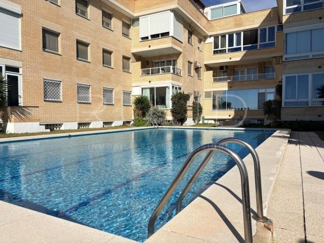 Piso en venta en Castelldefels, Lluminetes. Piso en primera linea de mar. Pisos.