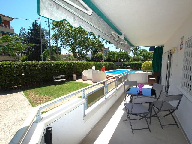Piso en venta en Castelldefels, Lluminetes. PLANTA BAJA MUY CERCA DE LA PLAYA. Pisos.
