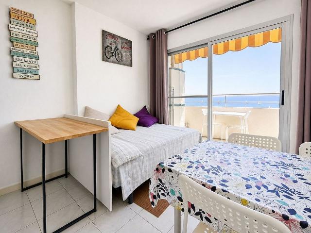 Piso en venta en Castelló d´Empúries, de 27 m² 1 habitación por 149.500