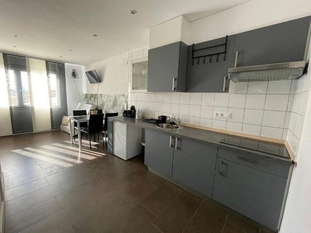Piso en venta en Castelló d´Empúries, de 29 m² 1 habitación por 75.000