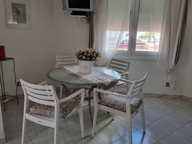 Piso en venta en Castelló d´Empúries, de 38 m² 1 habitación por 138.000