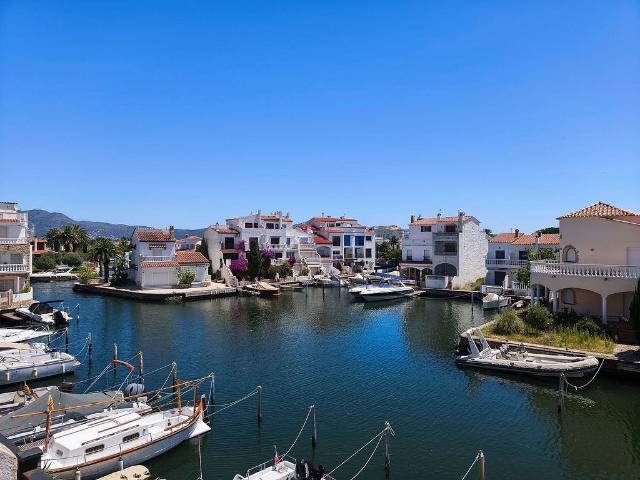 Piso en venta en Castelló d´Empúries, de 39 m² 1 habitación por 135.000