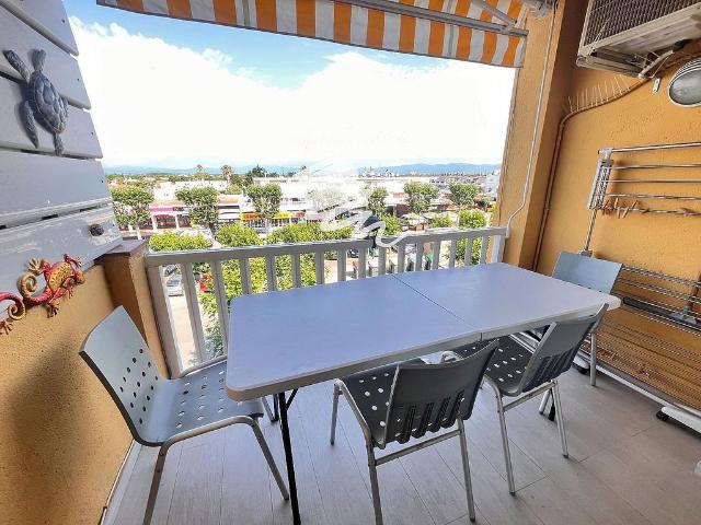 Piso en venta en Castelló d´Empúries, de 57 m² 2 habitaciones por 200.000