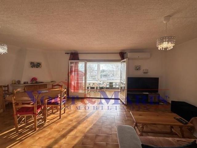 Piso en venta en Castelló d´Empúries, de 60 m² 2 habitaciones por 240.000