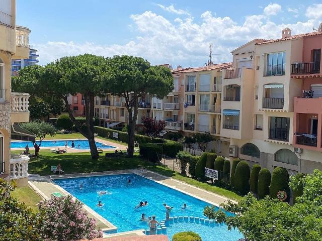 Piso en venta en Castelló d´Empúries, de 74 m² 2 habitaciones por 249.000